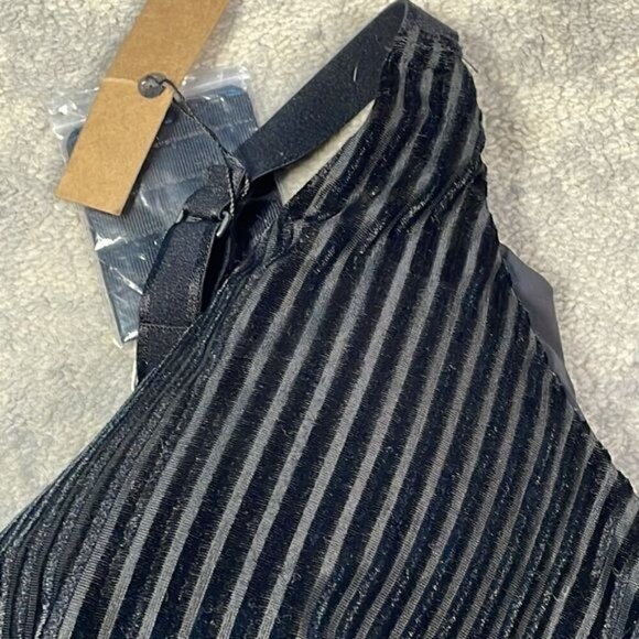 New Omnia Paratus OPAL Crossover Wireless Bra Top Ribbed Velour Sz 3XL Full Cup - Picture 9 of 11